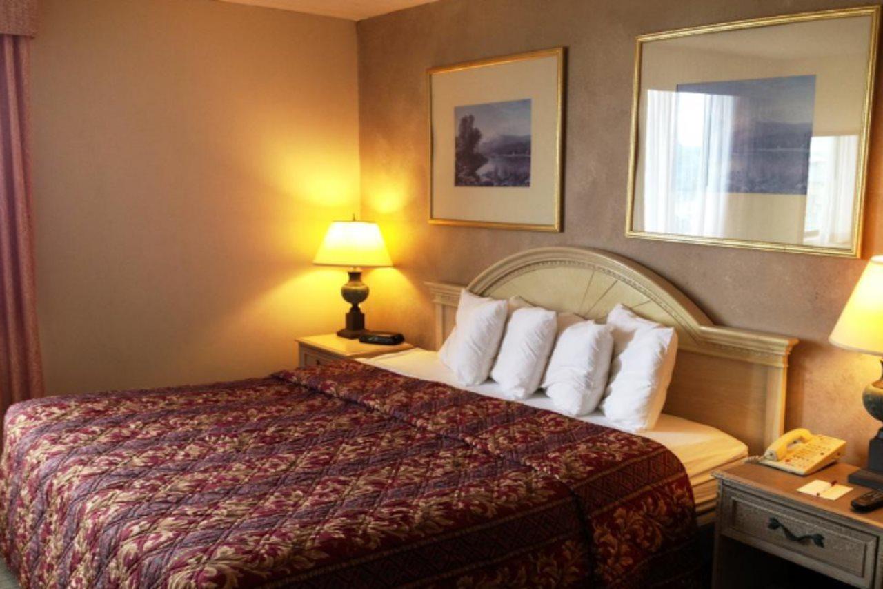 Fairbridge Hotel Cleveland East Wickliffe Exteriör bild